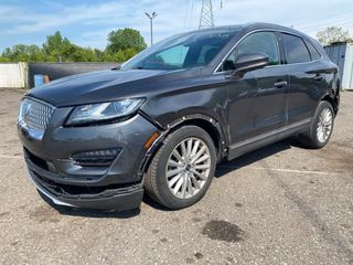 2019 Lincoln MKC Standard - Exterior Front Left Corner Image